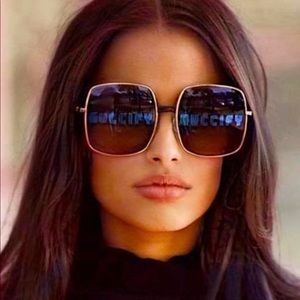 GUCCI GUCCIFY AW19 COLLECTION WITH SQUARE MELODRAMATIC REFLECTIVE LENS SUNNIES
